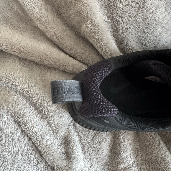 Nike Mens Air Max Genome CW1648 001 Triple Black Size 13 - Picture 7 of 7